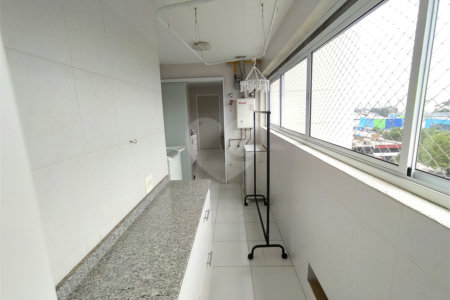 Apartamento de 145m2 com varanda gourmet 3 dormitórios e 2 vagas à venda na Chácara Klabin