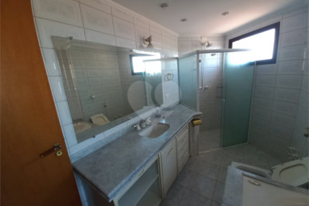 Duplex no Edifício Acapulco.