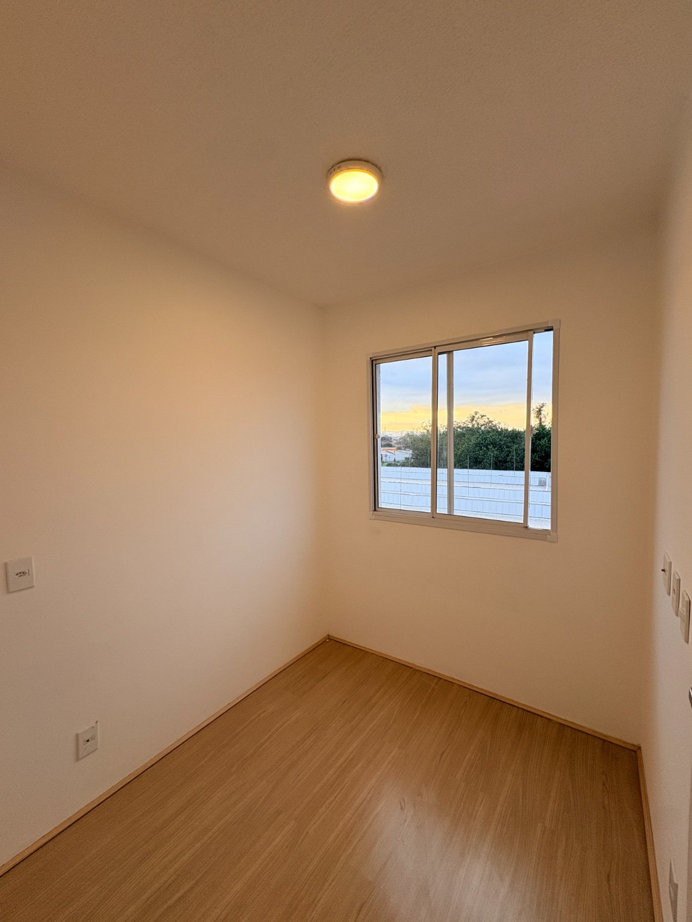 Apartamento à venda com 2 quartos em Jardim Ísis, Cotia - SP