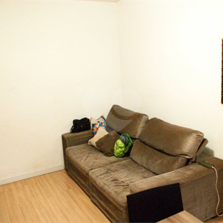 Apartamento à venda com 2 dormitórios no Monte Logan, São Carlos