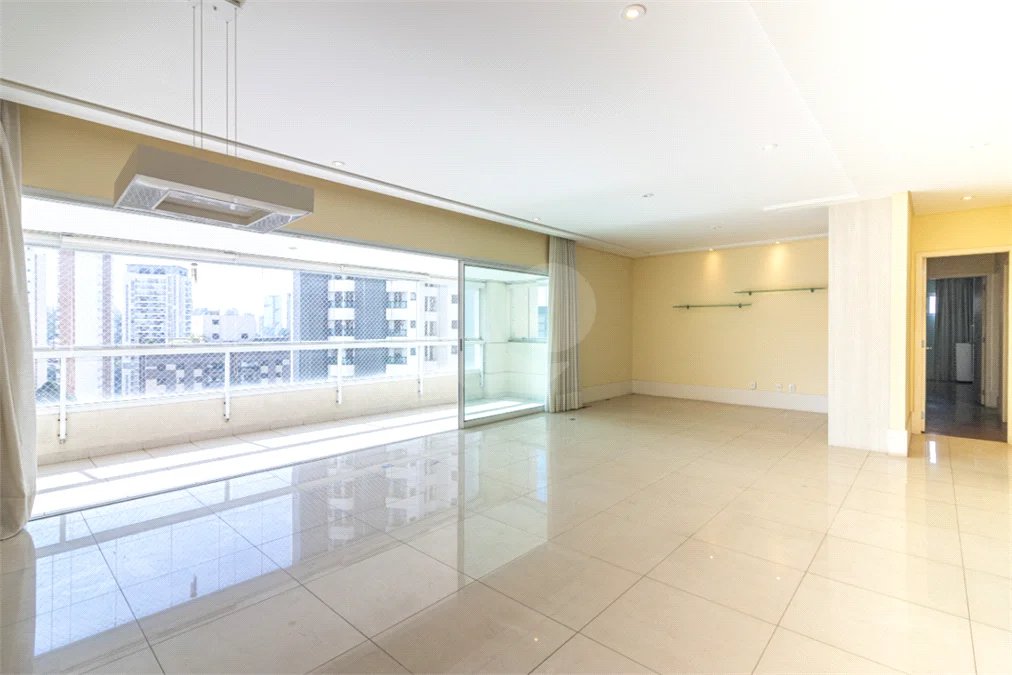 Vila Andrade / Jardim Sul - 4 dormitórios | 2 suítes | 3 vagas | depósito