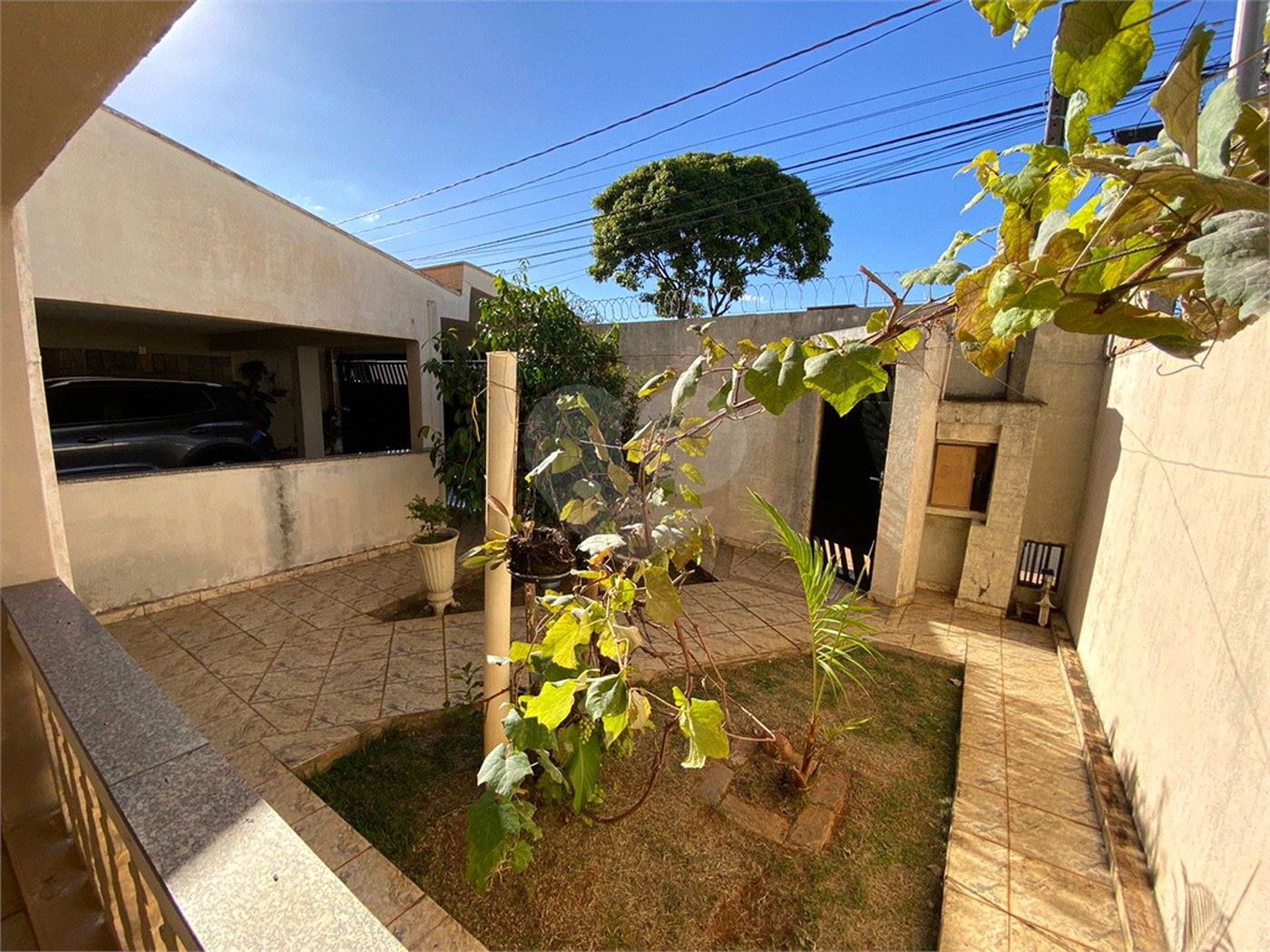 Casa/sobrado para venda com piscina no Santa Felícia Jardim
