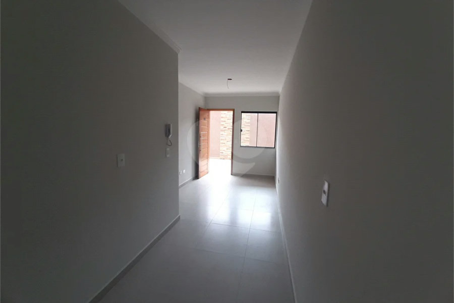 Apartamento com 37m2, 2 quartos, banheiro, sala, cozinha, quintal, SEM vaga de garagem