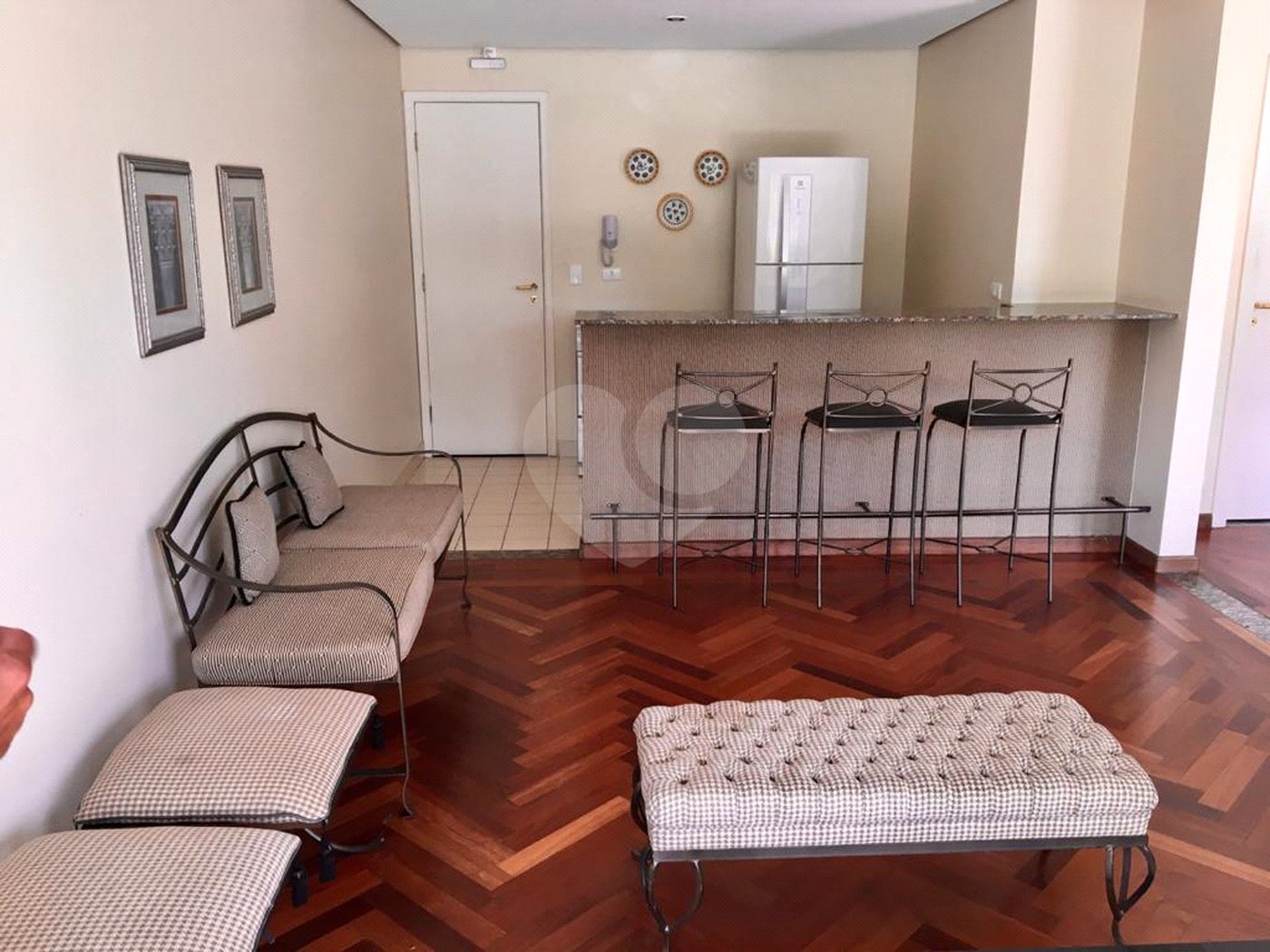 Apartamento com 3 Dormitórios sendo 1 Suíte 2 Vagas à Venda 99 m² por R$ 650.000