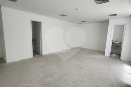 Sala comercial a venda em frente ao Allianz Parque