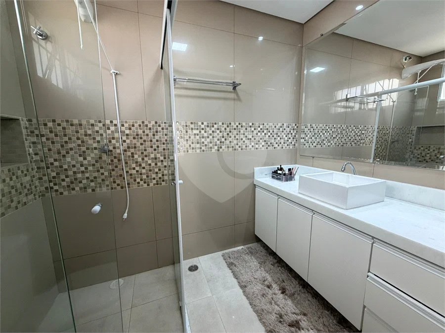 Casa Térrea de Alto Padrão à Venda no Bolsão de Interlagos