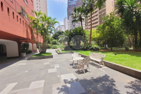 Apartamento sofisticado em localização privilegiada no Itaim Bibi – próximo ao Parque do Povo e Shopping JK Iguiatemi
