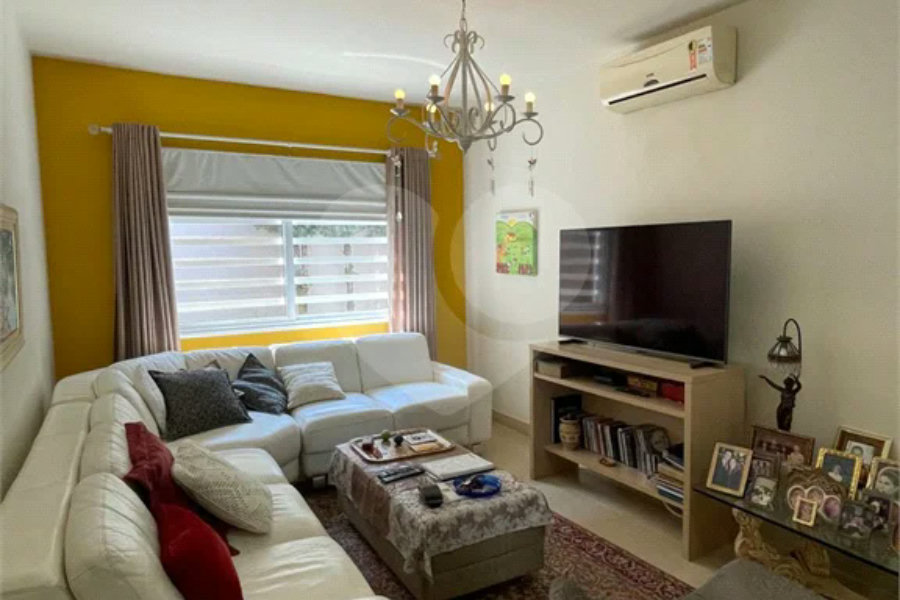 Casa à venda com 3 dormitórios no Bairro Cidade Jardim em Piracicaba - SP.