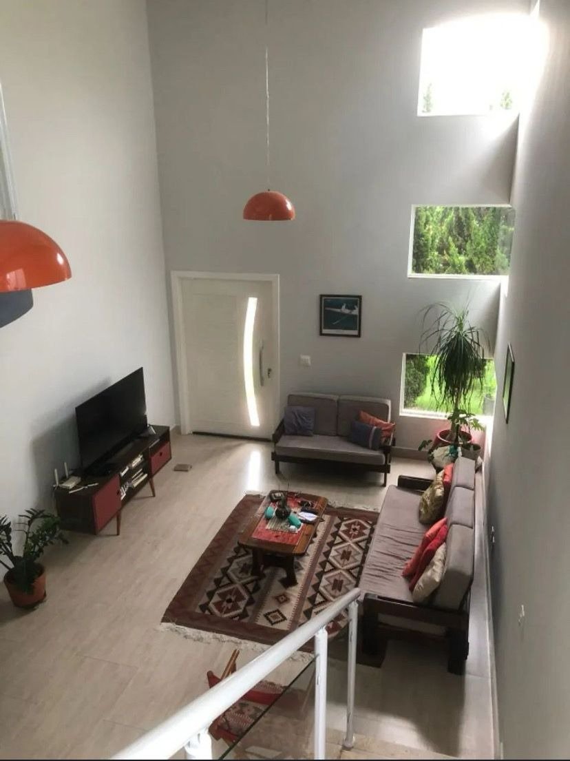 Casa à venda com 3 quartos, sendo 1 suíte, no condomínio Ibiaram 1, Itupeva - SP