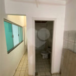 Casa térrea com salão comercial para venda no Santa Felícia.