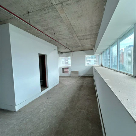 Oportunidade! Sala Comercial de 74m² com Estrutura Completa