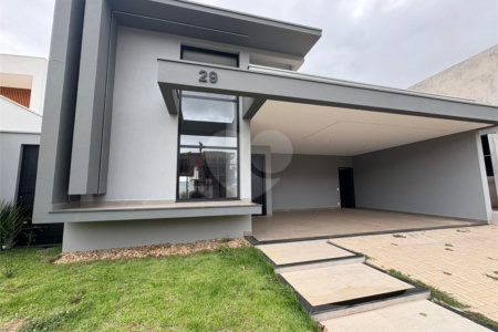 Casa á venda no condomínio Damha IV