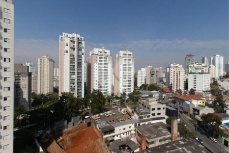 Apartamento a venda na Vila Mariana, 68 m², 2 dormitórios, 1 suíte, 2 vagas e lazer completo