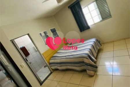 CASA A VENDA, NO BAIRRO JARDIM SATÉLITE, 3 DORMITORIOS 1 SENDO SUÍTE, 4VAGAS DE GARAGEM, SJC/SP