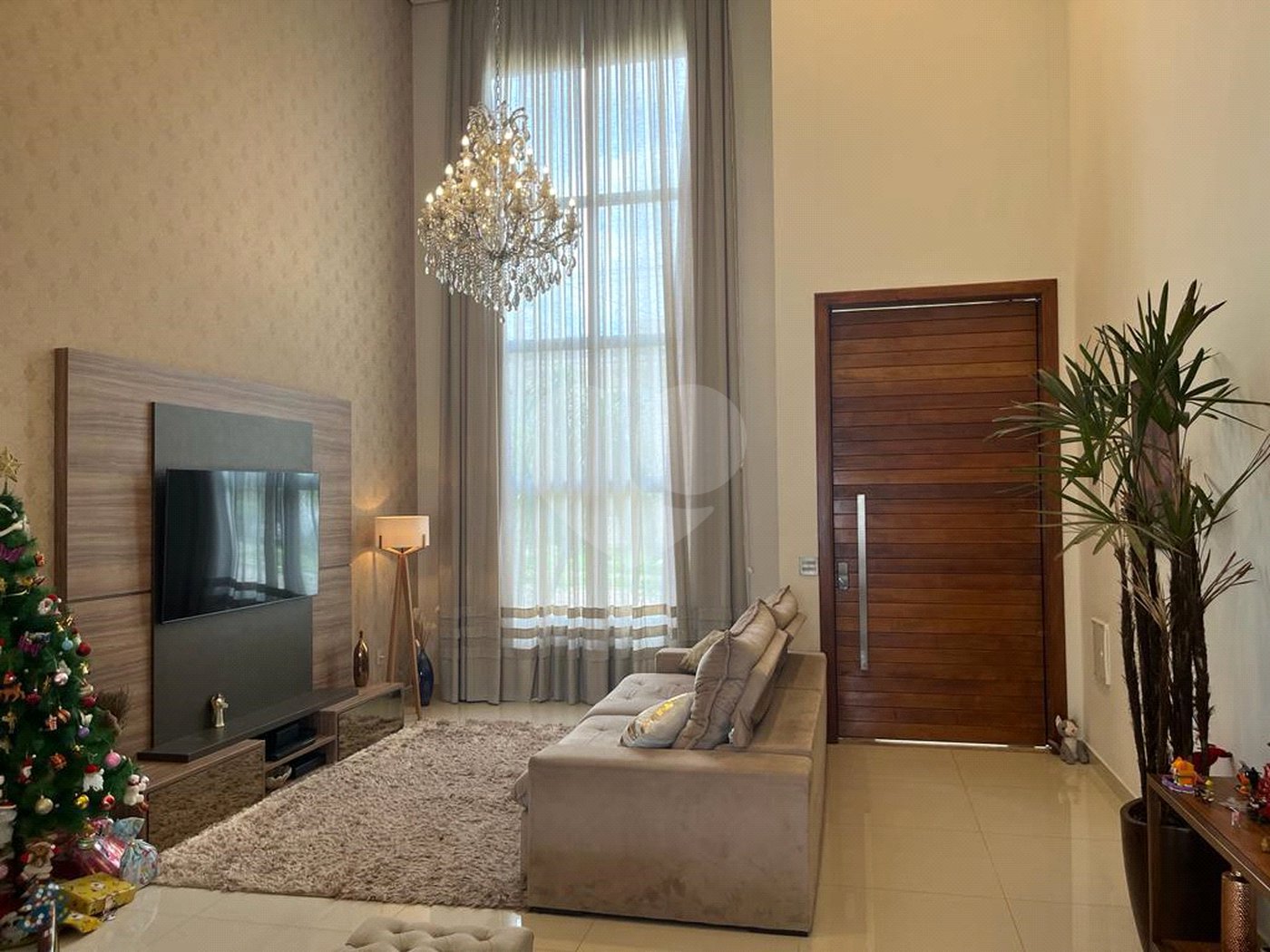 Casa em Condomínio - Jardim Residencial Alto de Itaici!