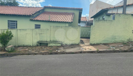 Casa de Vila à venda com 3 quartos em Vila Faria, São Carlos, SP