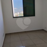 Vende-se apartamento na Vila Mascote