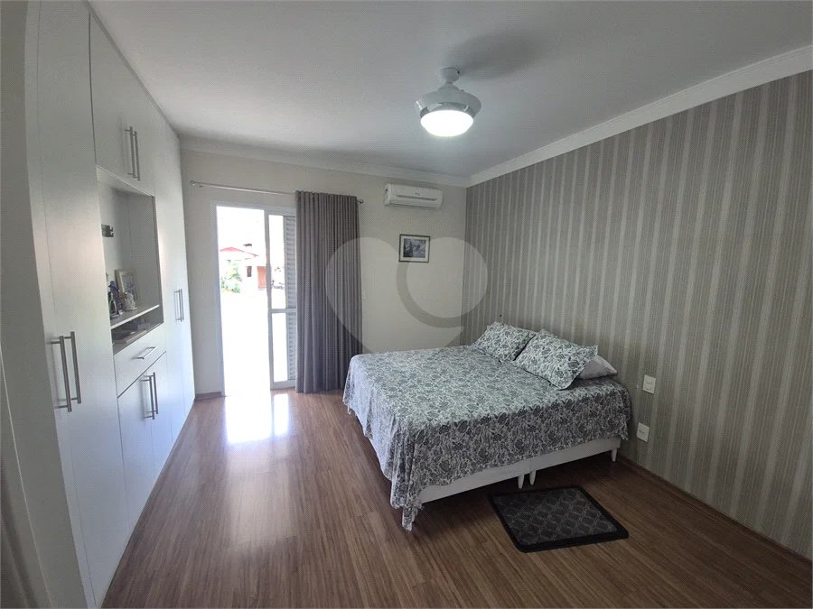 Belíssima Residência de 267 m² com Lazer Privativo no Condomínio Terras do Oriente – Valinhos