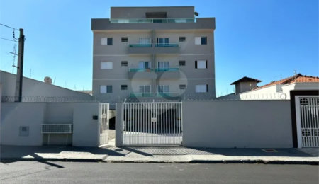 Cobertura à venda com 3 quartos, sendo 1 suíte,  em Vila Brasília, São Carlos, SP