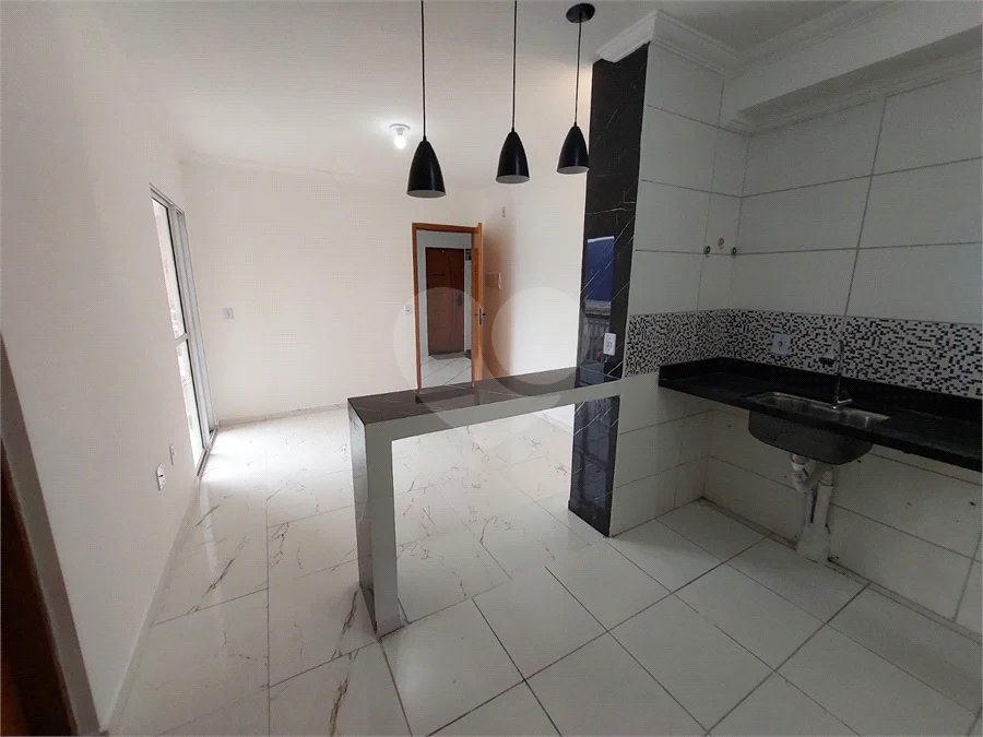 Apartamento à venda com 2 quartos e 1 vaga na Vila Nova Bonsucesso