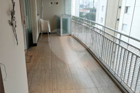 Apartamento à Venda na Mooca – 126 m², 3 Suítes (1 com Banheira), Varanda Gourmet, Andar Alto, Porteira Fechada