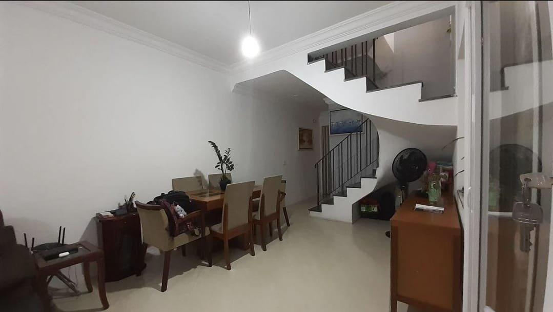 Sobrado espaçoso e completo em condomínio fechado no Bonfiglioli!