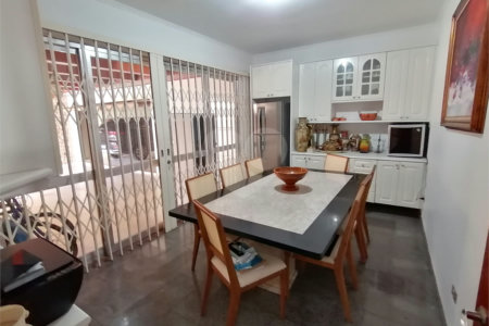 Casa de 3 quartos com lazer à venda na Vila Mariana