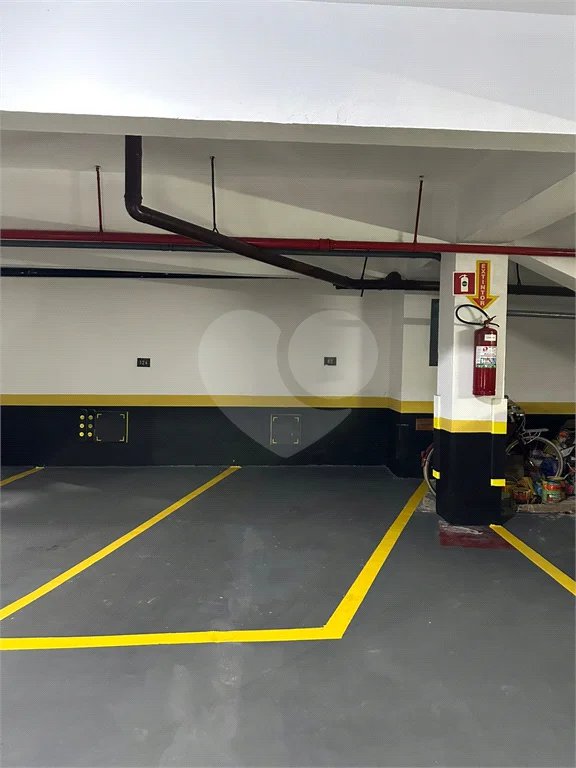 Amplo e Clássico: Apartamento de 90 m² em Higienópolis!