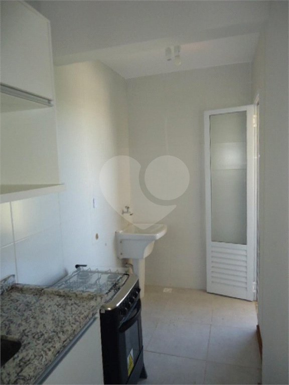 Apartamento no Condomínio Via Campus.