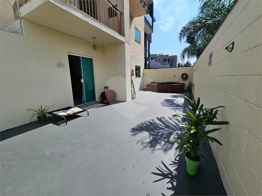 APTO TERREO COM QUINTYAL AMPLO, 2 QUARTOS 1 SUITE ,R$ 440 MIL