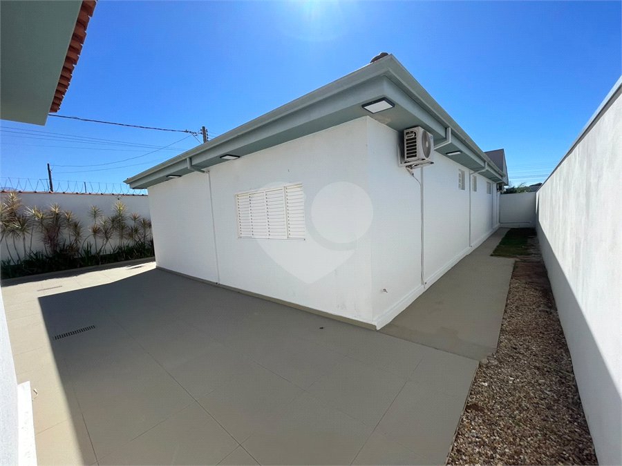 Casa Térrea 3 dormitórios, suíte e piscina Ibaté