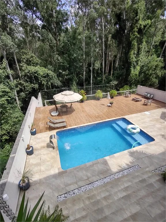 Casa à venda ou para alugar com 3 suítes no condomínio Vinhas da Vista Alegre - Lado Café, Vinhedo - SP