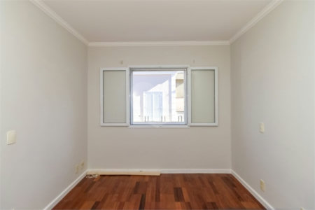 Casa à venda com 4 quartos, sendo 2 suítes, no condomínio Stephanie, São Paulo - SP