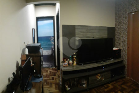 Apartamento à Venda no Bairro do Brás com 52 m² 2 quartos e armário embutido