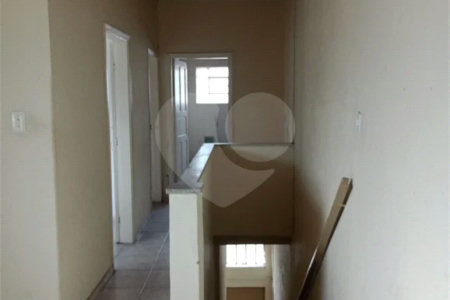 PREDIO COM 2 CASAS NO SACOMÃ