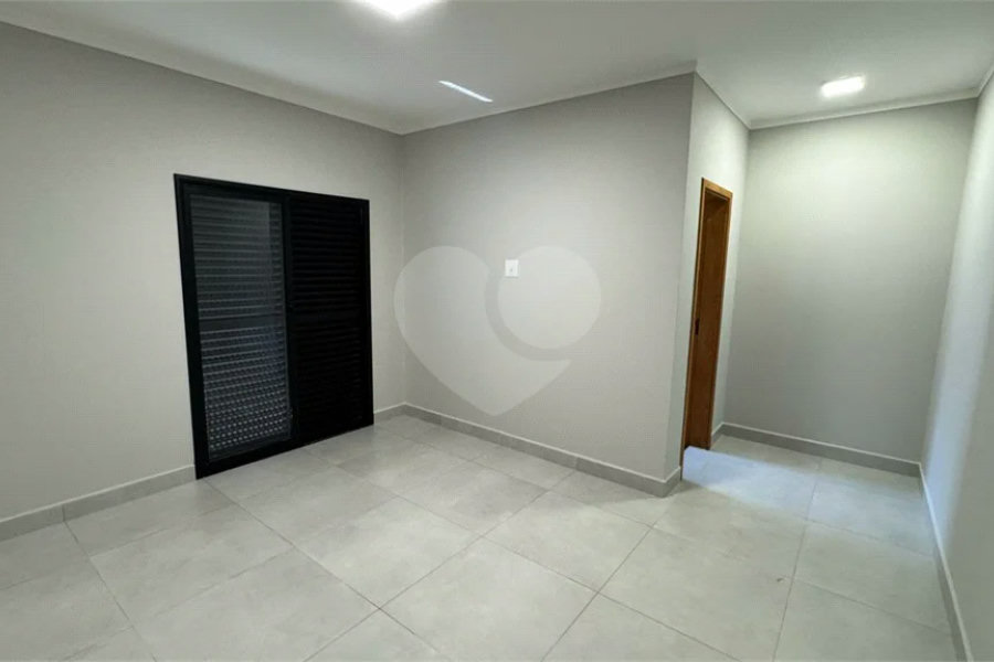 Casa à venda no Condominio Clotilde Brossi no Bairro Água Branca em Piracicaba/SP.