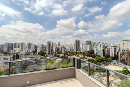 Apartamento à venda com 3 suítes em Campo Belo, São Paulo, SP
