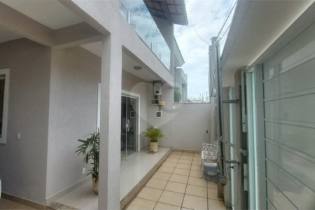 CONDOMÍNIO VALE DAS PALMEIRAS - CASA 3 QTOS + SUITE + PISCINA + GARAGEM 4 CARROS + ENERGIA SOLAR