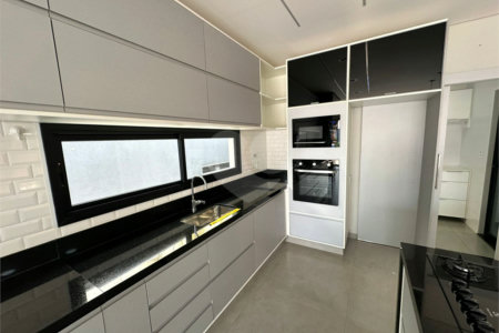 Apartamento Condomínio Montreal