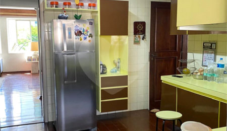 Apartamento à venda com 3 quartos, sendo 1 suíte,  em Vila Nova Conceição, São Paulo, SP