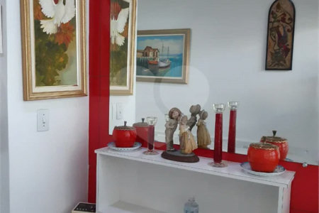 Sala com consultório odontológico à venda na Liberdade