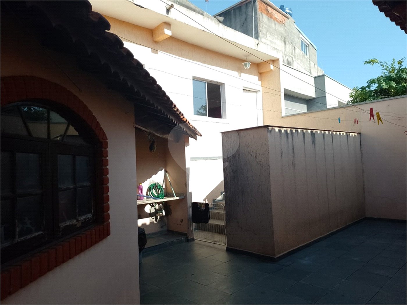 Casa Térrea Assobradada com Varanda Gigante no Jardim Líbano