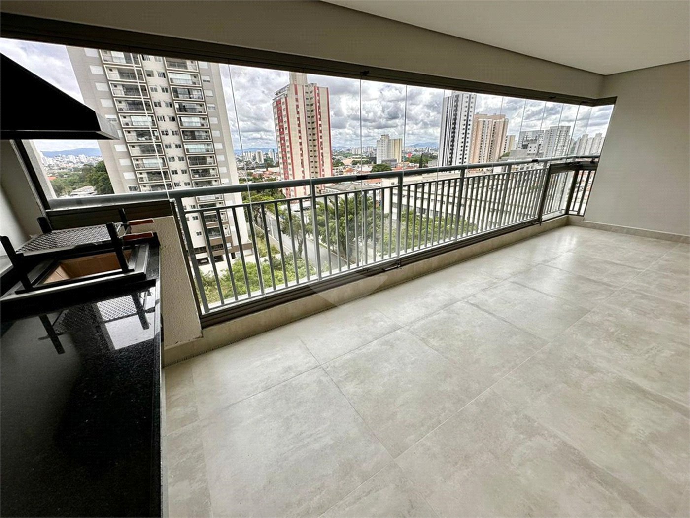 Apartamento com 4 quartos (3 suítes) e 2 vagas à venda no Tatuapé