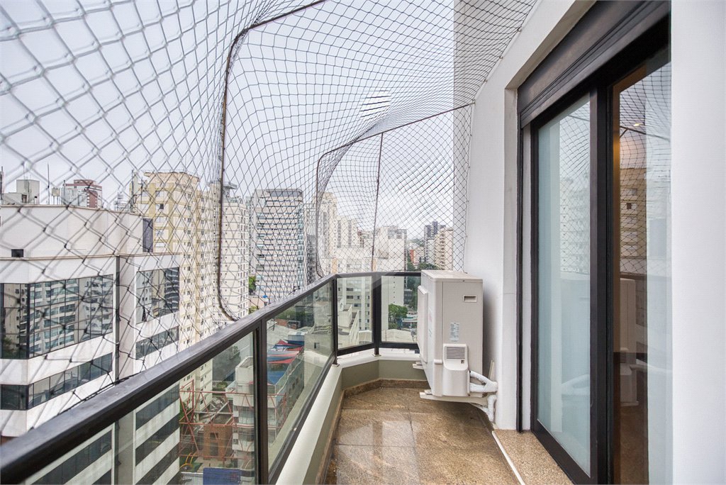 Cobertura à venda ou para alugar com 4 suítes em Moema, São Paulo, SP
