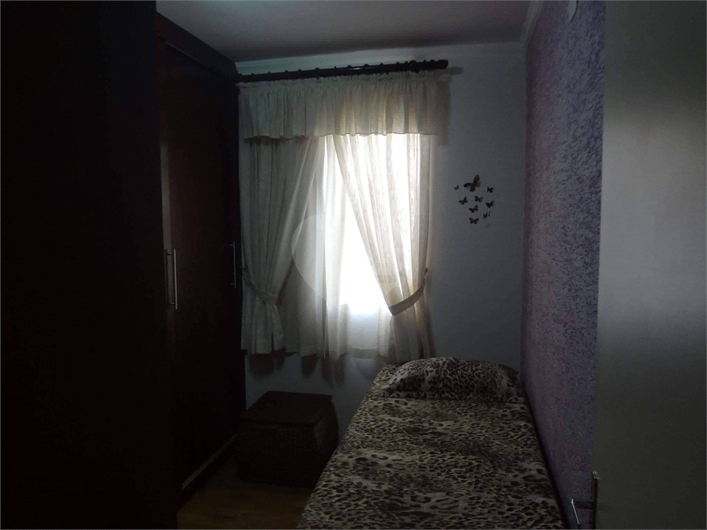 Apartamento no Condomínio Residencial Ipê I .