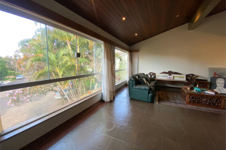 Casa térrea no Condomínio Parque Faber I