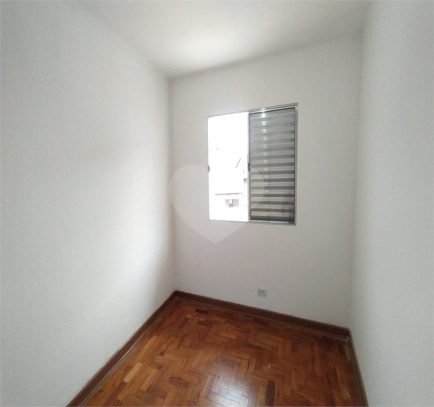 SOBRADO DE 100 M² COM 03 DORMITÓRIOS, VAGA E QUINTAL PARA LOCAÇÃO (OU VENDA) NO JARDIM DO COLEGIO-SANTANA
