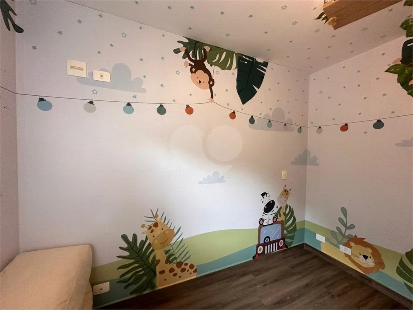 Casa de Condomínio com 3 Quartos e 2 banheiros à Venda, 311 m² por R$ 750.000