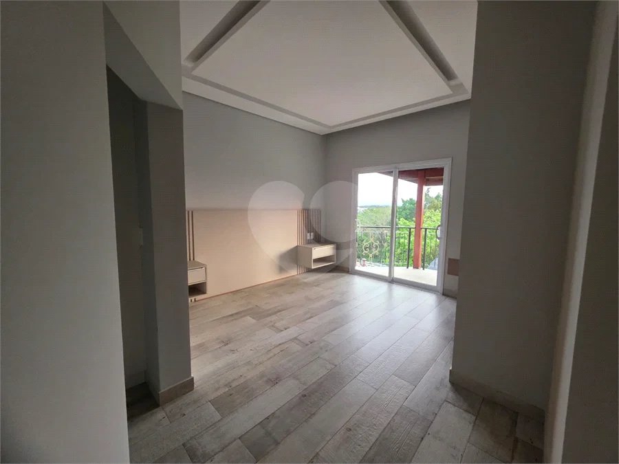 Casa à venda com 4 suítes no condomínio Residencial Jardim Primavera, Louveira - SP