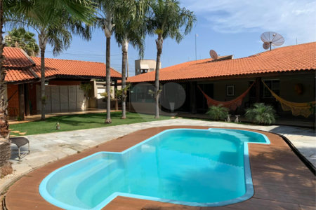 Casa à venda com 4 quartos, sendo 3 suítes, em Santos Dumont, Três Lagoas - MS